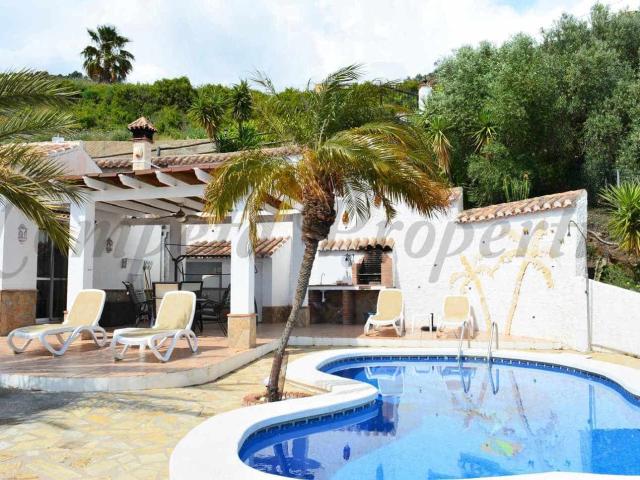 Casa en alquiler en Torrox Park, La Axarquía
