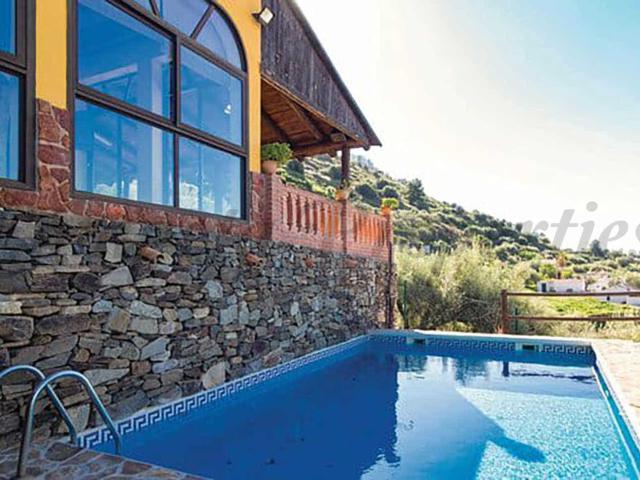 Casa en alquiler en La Axarquía, Andalucía