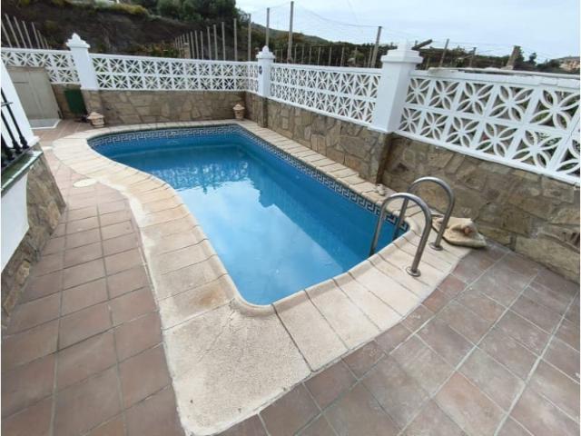 Casa en alquiler en Torrox Park, La Axarquía