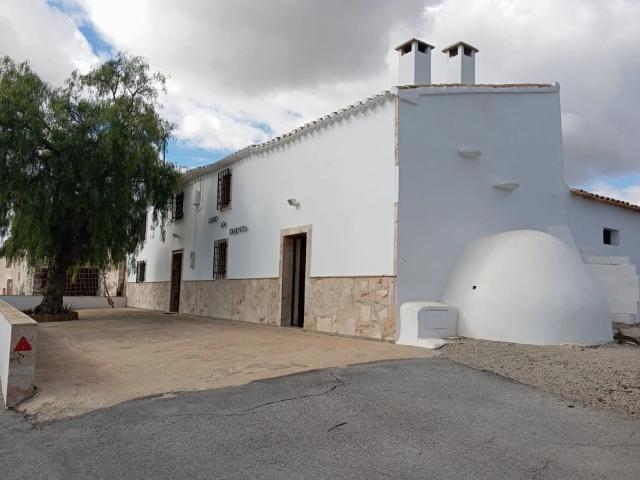 Casa en alquiler en Los Vélez, Andalucía