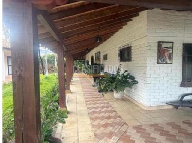 Finca en venta en Sur, Florida