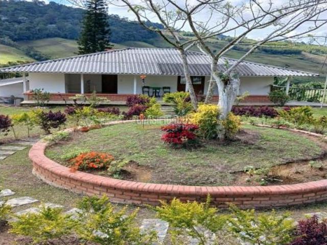 Finca en venta en Restrepo, Valle Del Cauca
