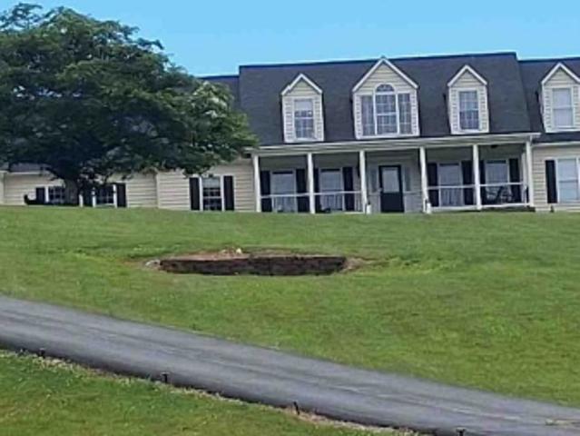 House for sale in Bluefield, Tazewell County