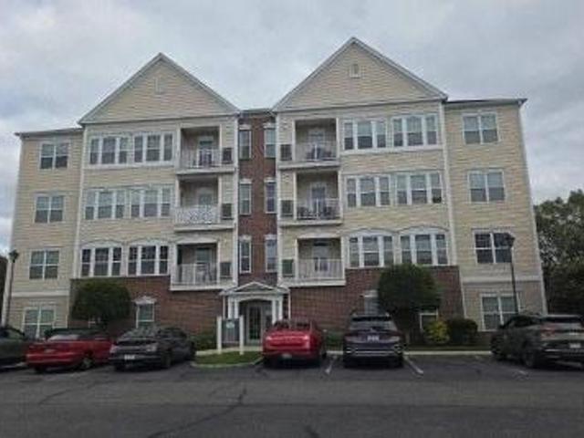 Condo for sale in Bohemia, New York