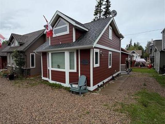 House for sale in Waskesiu Lake, Saskatchewan