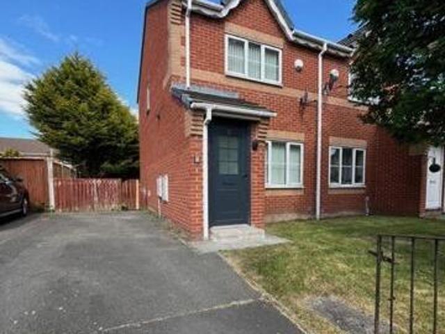 House for rent in Calderstones
