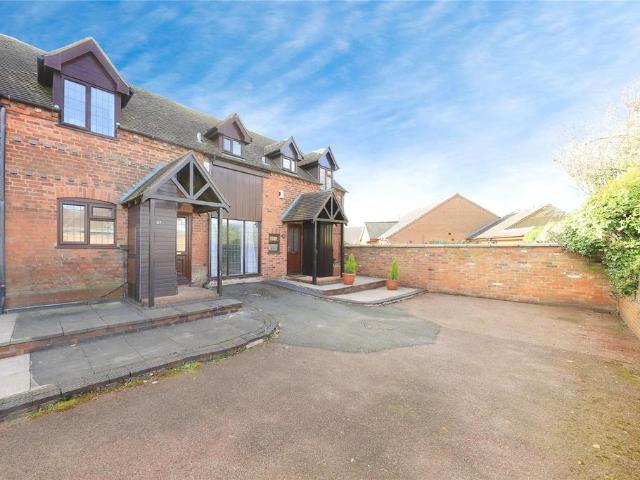 House for rent in Merryhill, Wolverhampton