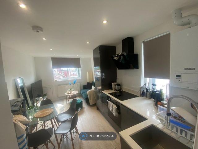 Apartment for rent in Hendon, Greater London