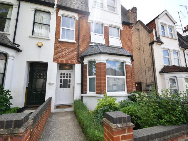 Apartment for rent in West Finchley, Greater London