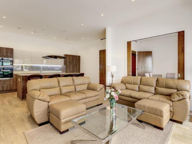 House for rent in Golders Green, Greater London
