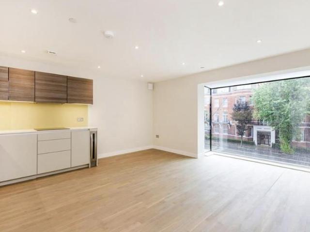 Apartment for rent in South Hampstead, Greater London