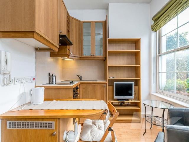 Studio for rent in West Hampstead, Greater London
