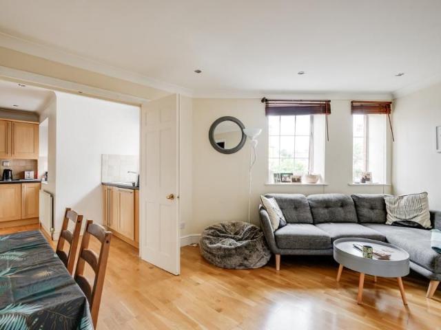 Apartment for rent in West Hampstead, Greater London