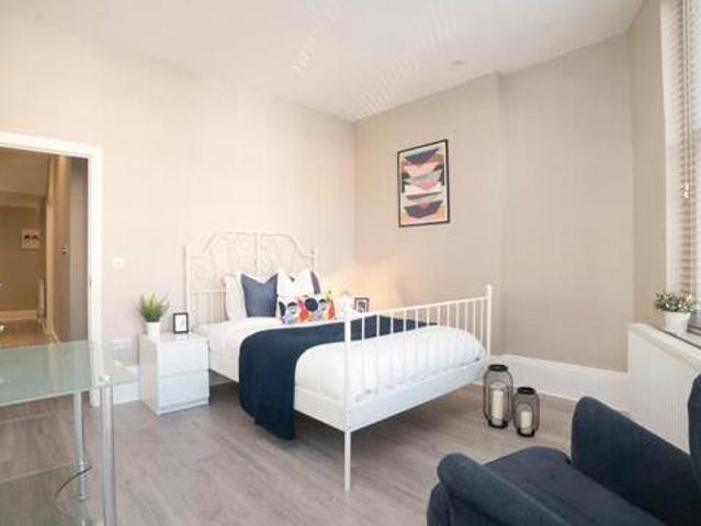 House for rent in Lyons, Greater London