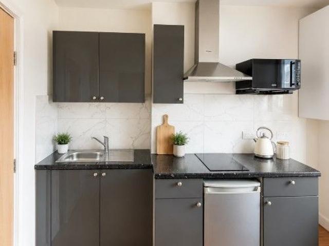 Studio for rent in South Hampstead, Greater London