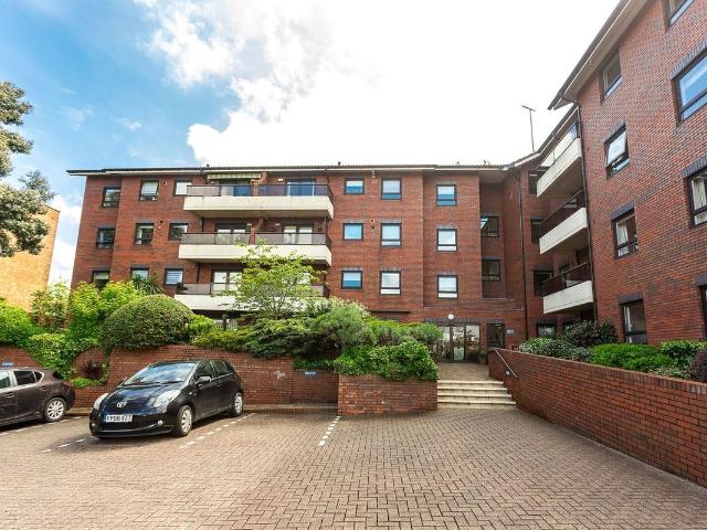 Apartment for rent in Childs Hill, Greater London