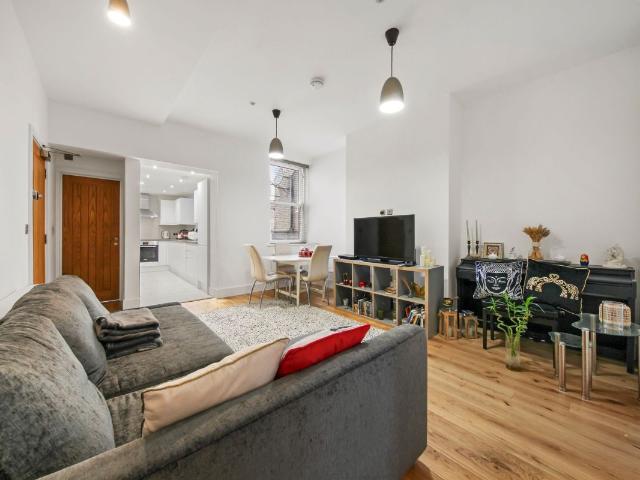 Apartment for rent in Temple Fortune, Greater London