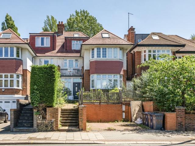 Studio for rent in Golders Green, Greater London