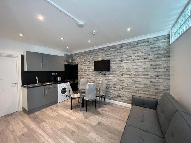 Apartment for rent in South Hampstead, Greater London