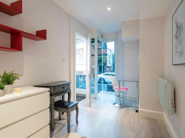House for rent in South Hampstead, Greater London