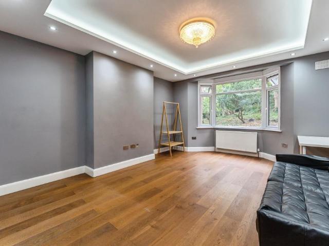 Apartment for rent in South Hampstead, Greater London