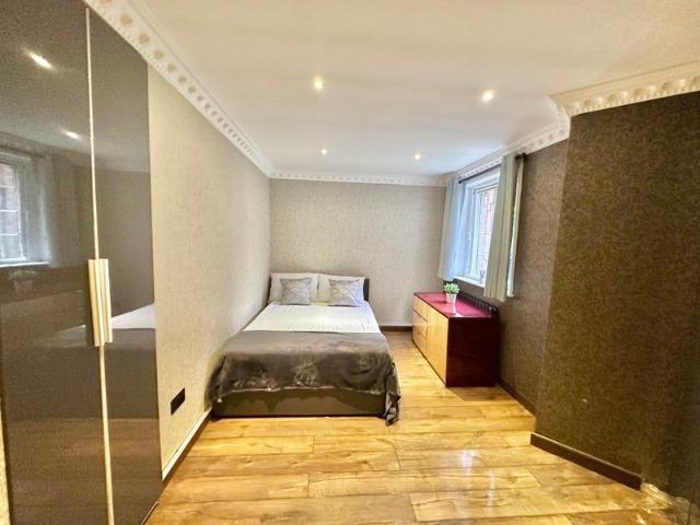 Room for rent in West Hampstead, Greater London