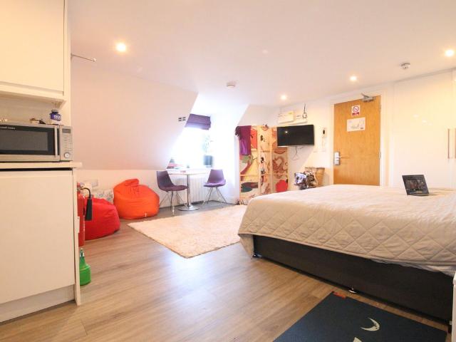 Studio for rent in London Borough of Camden, Greater London