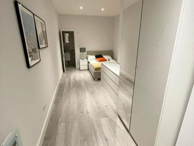 Studio for rent in South Hampstead, Greater London