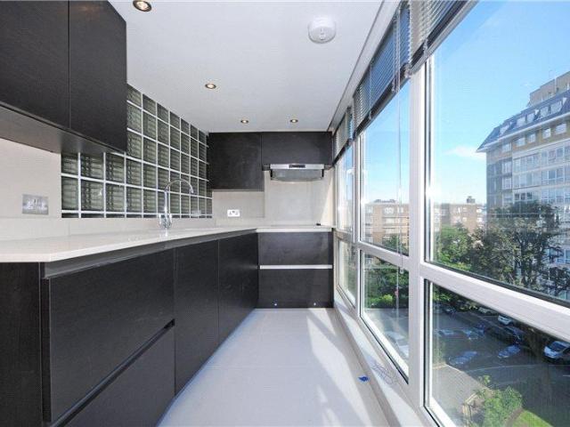 Apartment for rent in Swiss Cottage, Greater London