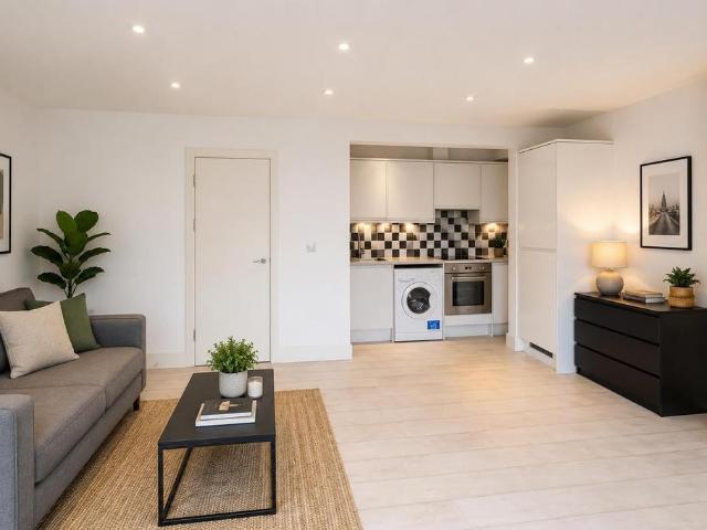 House for rent in Temple Fortune, Greater London