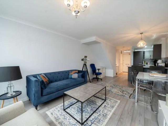 Apartment for rent in South Hampstead, Isle Of Man