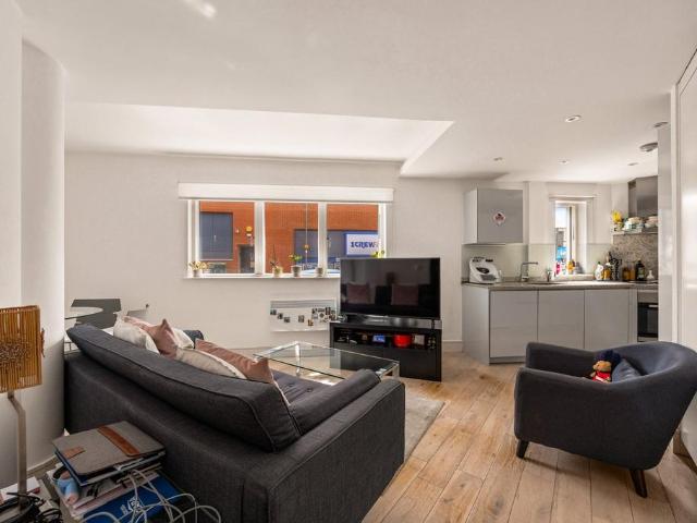 House for rent in Golders Green, Greater London