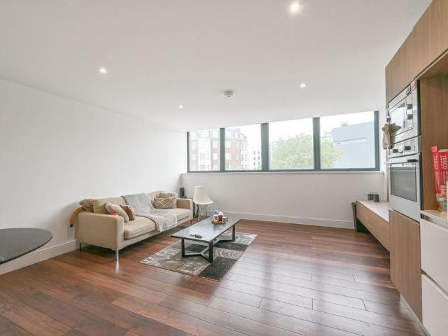 Apartment for rent in Belsize Park, Greater London