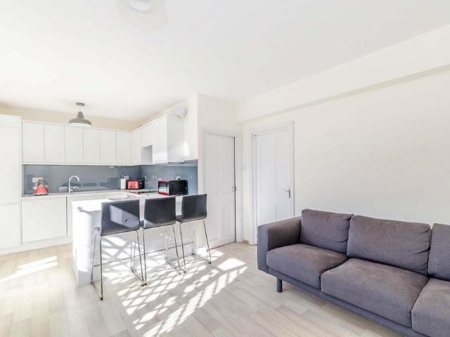 Apartment for rent in South Hampstead, Greater London