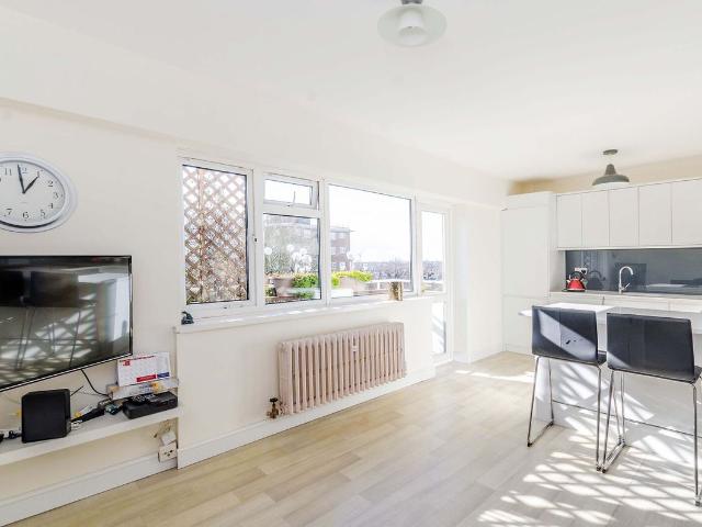House for rent in South Hampstead, Greater London