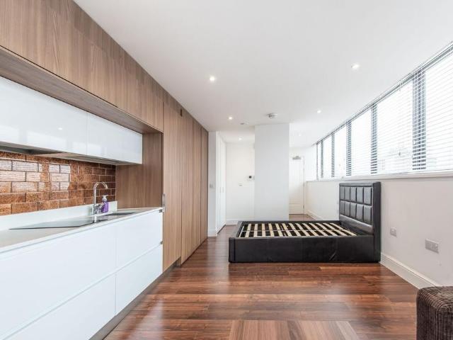 Apartment for rent in Belsize Park, Greater London