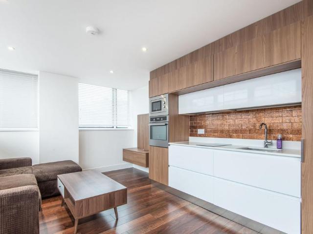 Apartment for rent in Belsize Park, Greater London