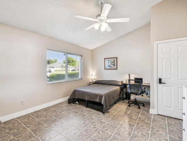Room for rent in Deltona, Florida
