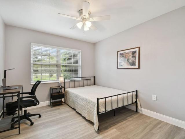 Room for rent in Florida