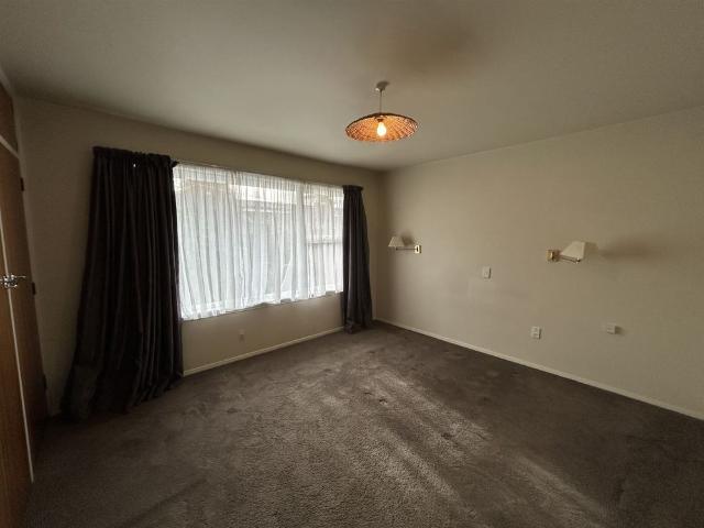 House for rent in Chaslands, Canterbury