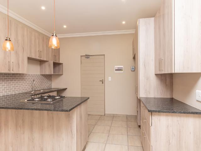 Apartment for rent in Robin Acres, Randburg