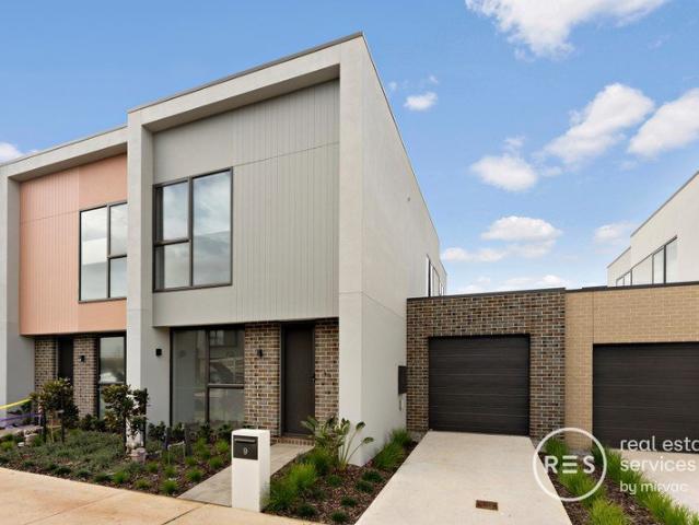 Townhouse for rent in Camerons Creek, Victoria
