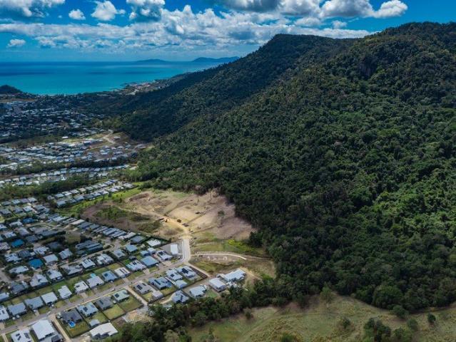 Land for sale in Cannonvale