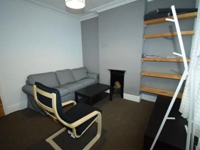 Room for rent in New Normanton, East Midlands