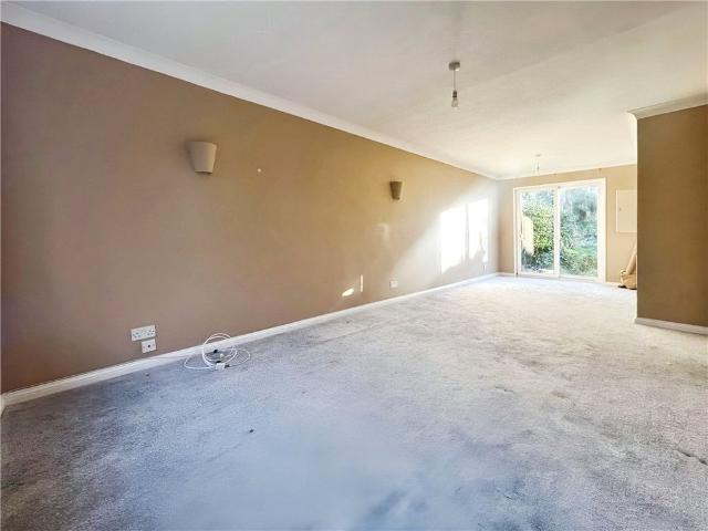 House for rent in Worplesdon, Westborough