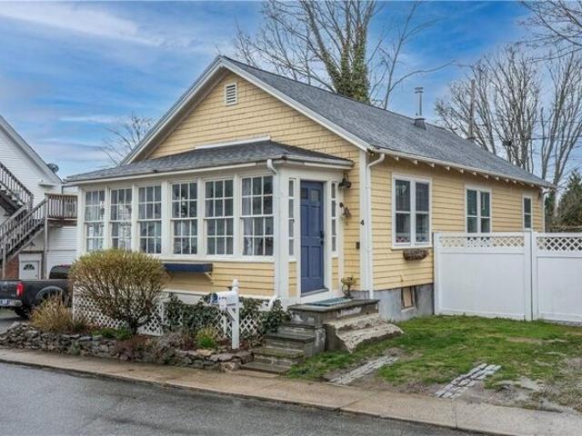 House for sale in Newport