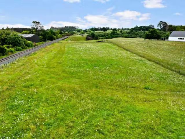 House for sale in Awhitu