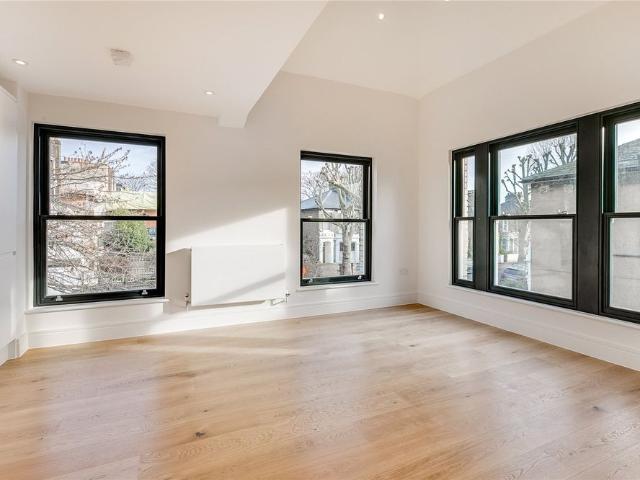 Apartment for rent in London Borough of Hammersmith and Fulham, Greater London