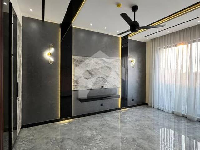 House for sale in Faisalabad, Islamabad Capital Territory