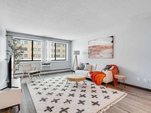 Apartment for rent in Hennepin, Minnesota